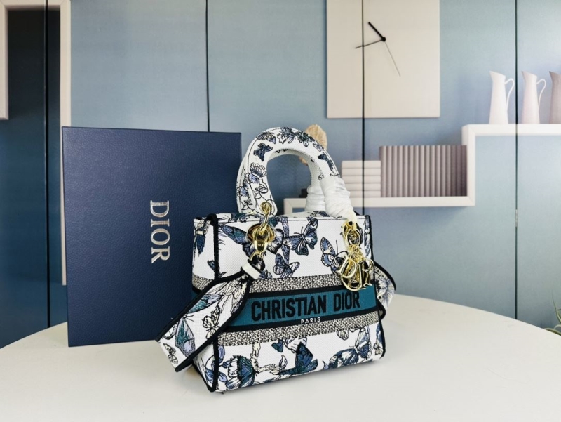 Dior Shopping Bags